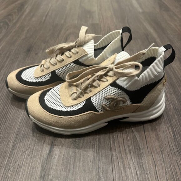Chanel Sneaker - Picture 1 of 9